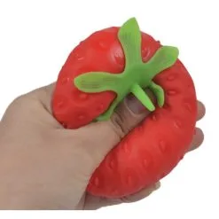Happy Toys Fidget Stretchy Strawberry Puristeltava Mansikka -Ulkolelut myymälä 6430080070992 4
